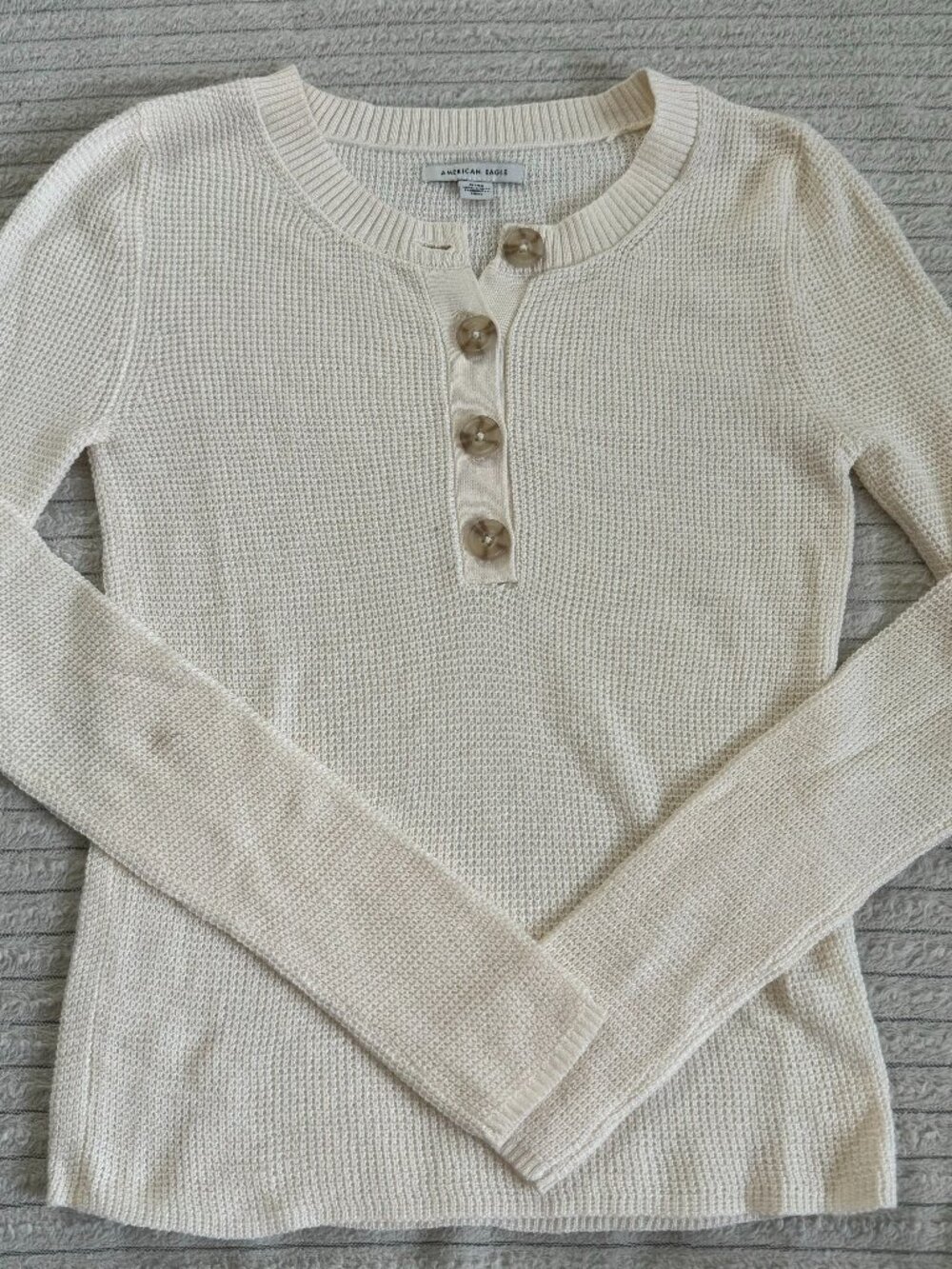 American Eagle Cream Long Sleeve Henley Top